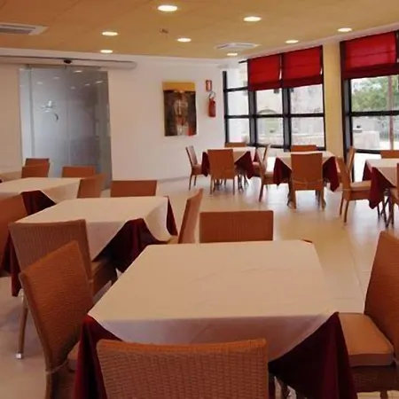 Hotell Elaia Garden 3*