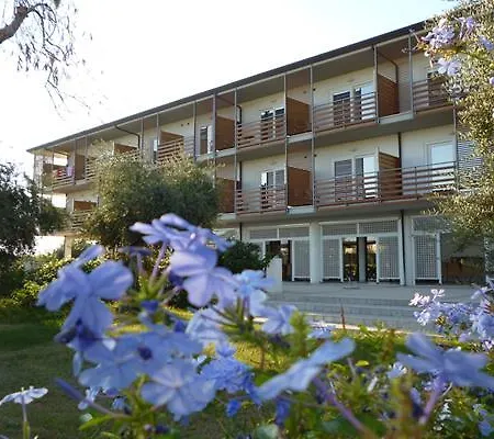 Elaia Garden 3* سبرلونغا