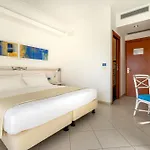 Elaia Garden سبرلونغا