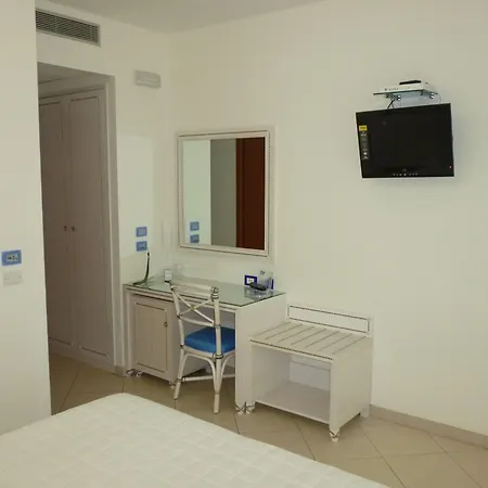Elaia Garden 3* Sperlonga