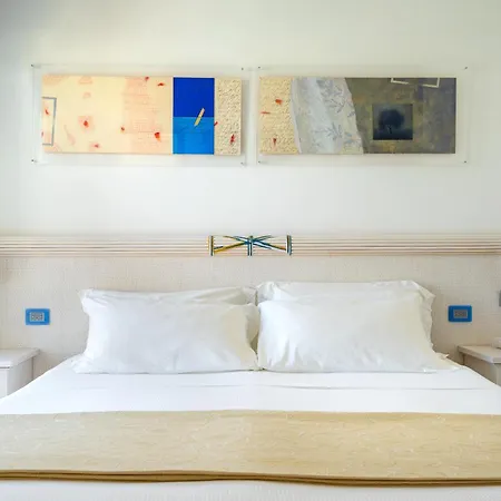 Elaia Garden 3* スペルロンガ