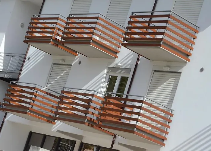 Elaia Garden 3* スペルロンガ