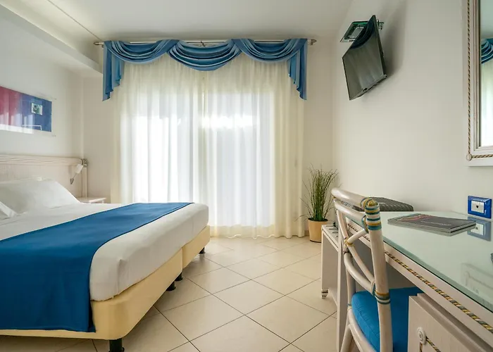 ホテル Elaia Garden