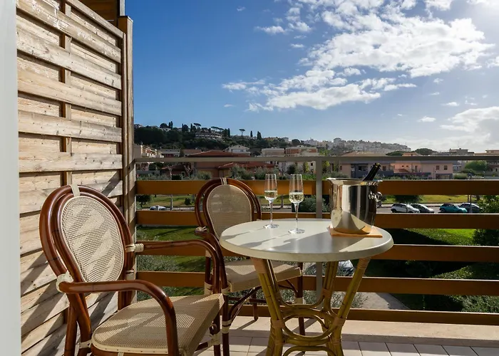 Elaia Garden ホテル 3*