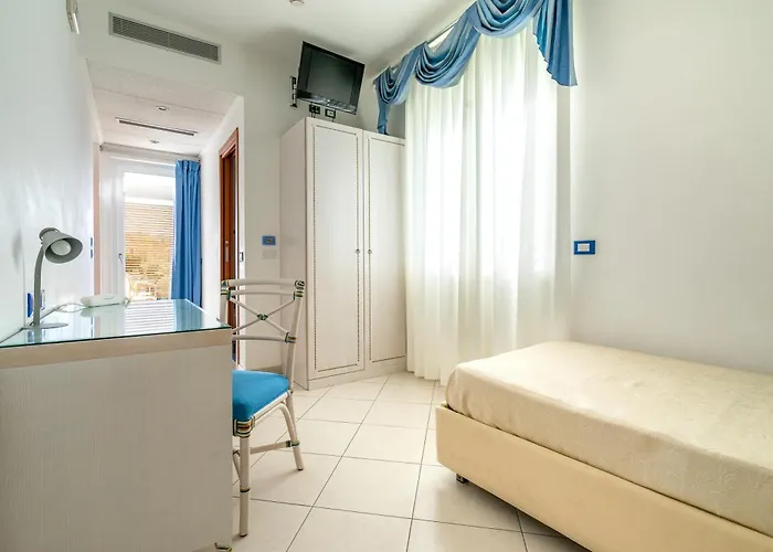 ホテル Elaia Garden