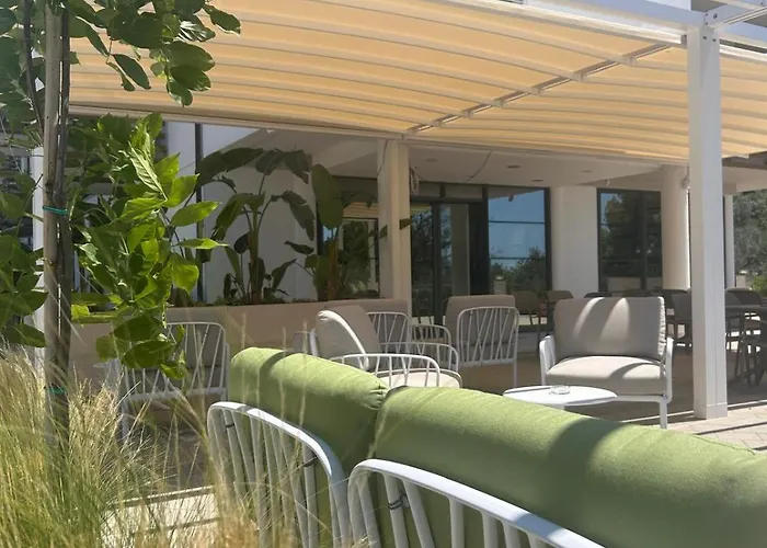 ホテル Elaia Garden 3*