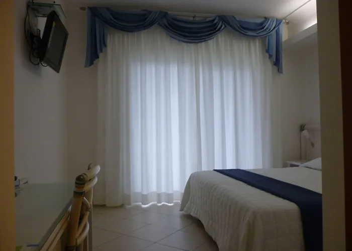 Elaia Garden ホテル